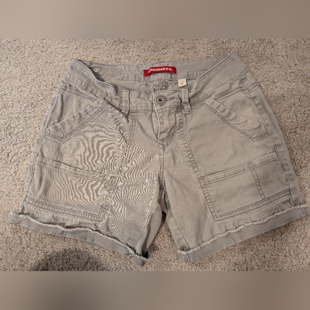 Union Bay cargo shorts